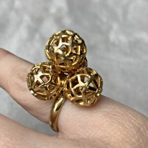 Vintage Gold Tone Filigree Ball Cluster Cocktail Ring Statement Bold Size 5